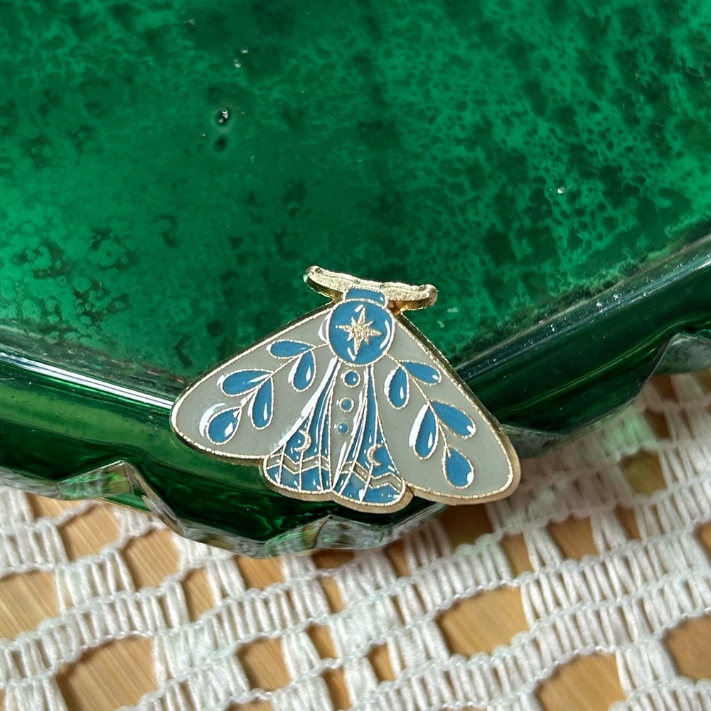 Mystic moth pin ✨